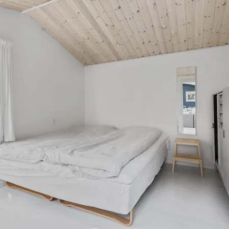 Nice Home In Frederiksvaerk With Wifi *